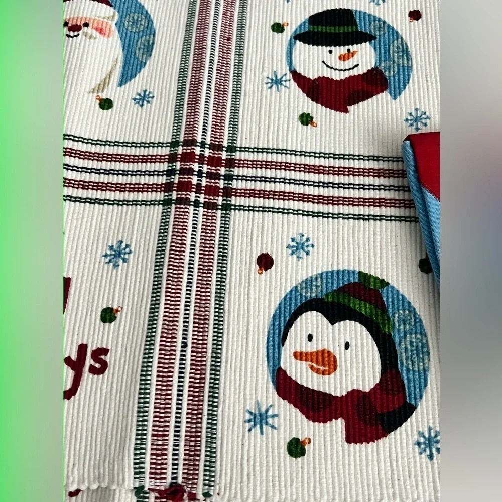 St Nicholas Square Christmas’s snowman Penguin kitchen towels / placemats set
